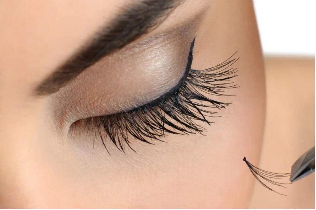 Y eyelash-extension